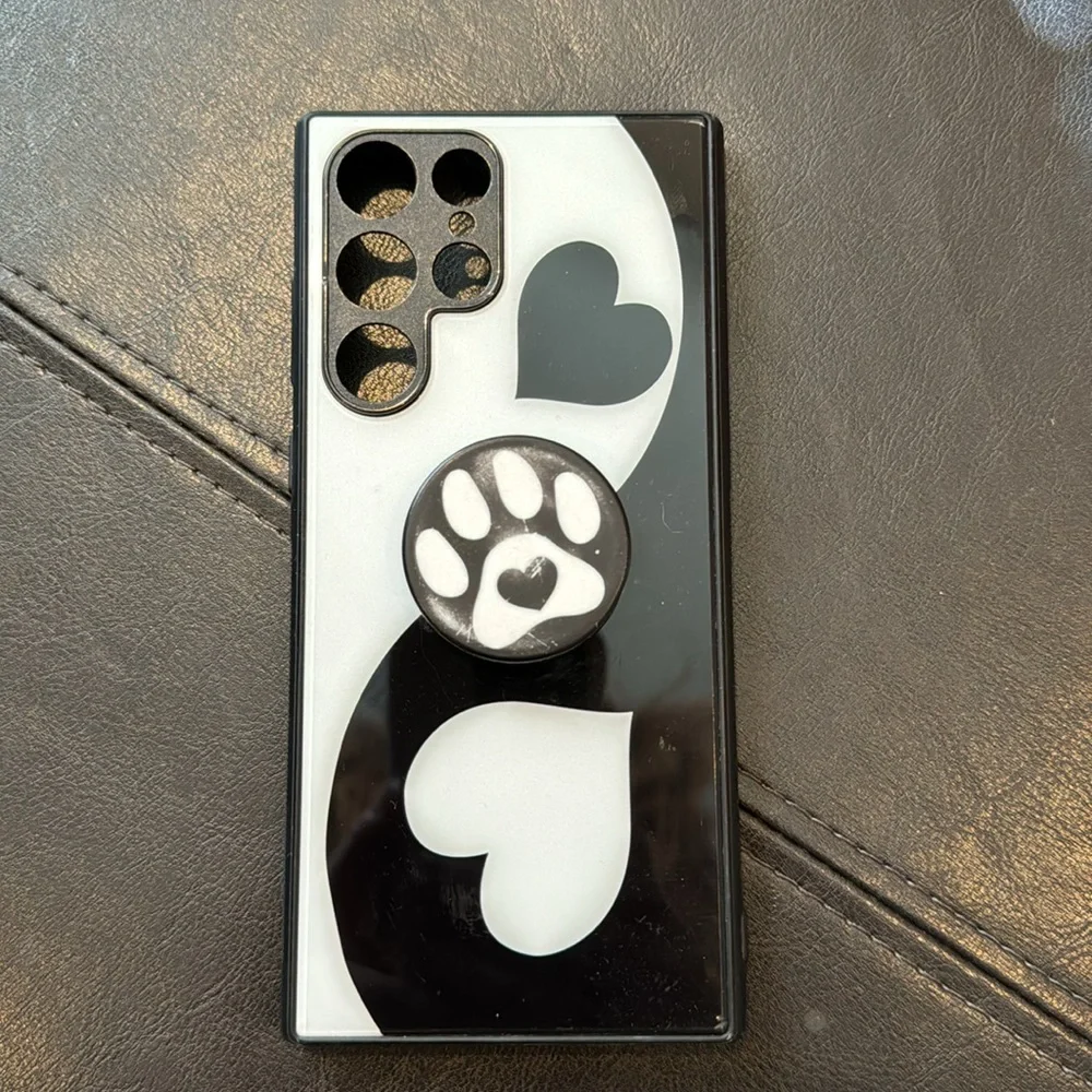 Miscellaneous Samsung 22 phone covers with pop sockets attached